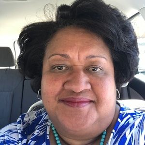 Meet your Posher, Ema